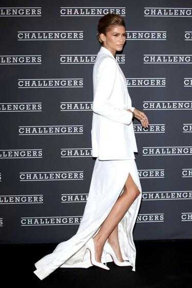 赞达亚出席R级新片《挑战者》首映礼：一身纯白搭配